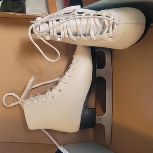 American kids figure skates